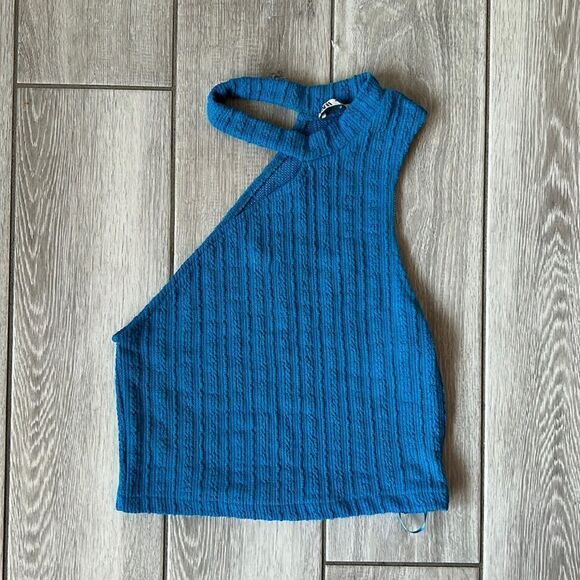Zara Tops - Zara blue asymmetrical knit crop top